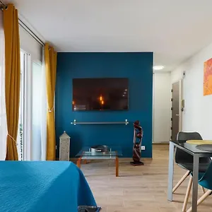 Centre A 2 Pas De La Vieille Ville, Plages , Antibes France